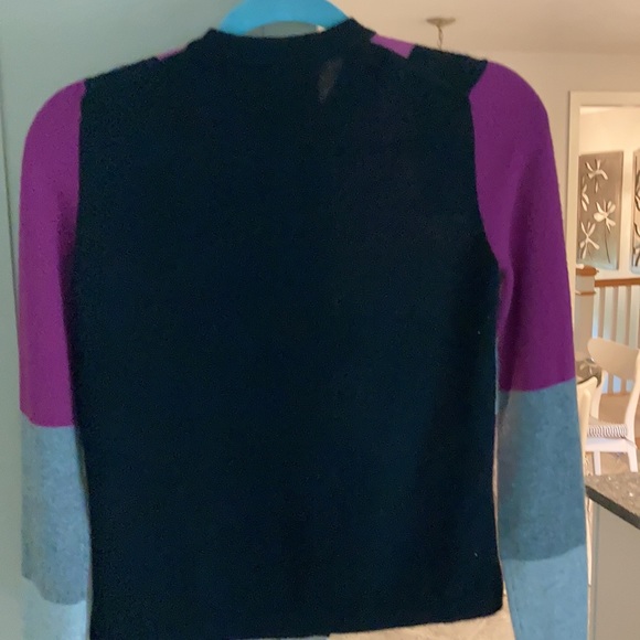 Sweater - Picture 2 of 2